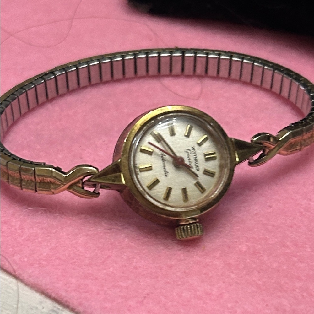 Vintage Wittnauer Ladies Automatic Swiss Watch-Runs - Picture 3 of 5